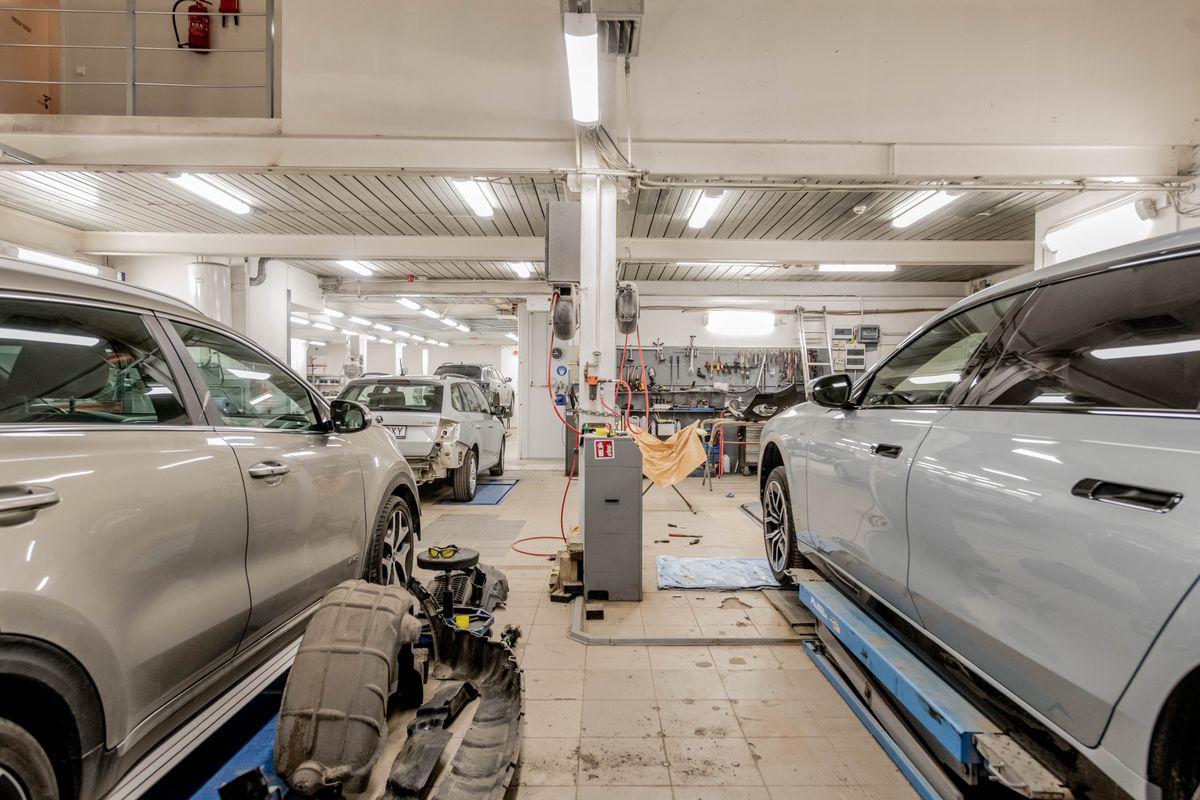 Atelier automobile illustrant la conservation d'un bien faisant l'objet d'une rétention