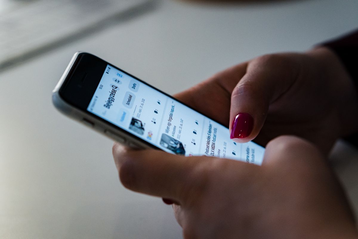 Publication sur les réseaux sociaux : la divulgation publique, condition du dénigrement